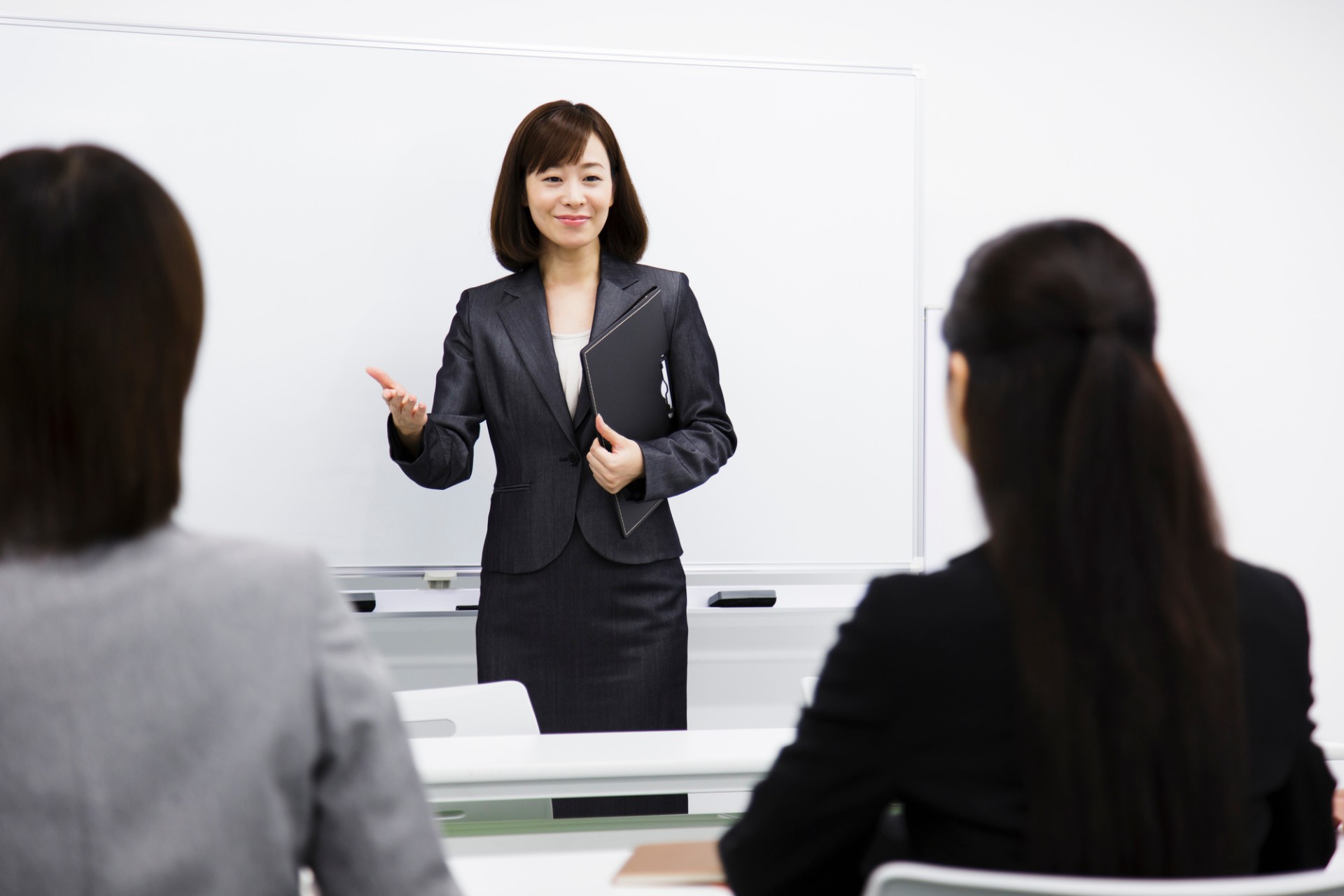 新入社員向け研修 | 体験型の企業研修なら株式会社からのもぬけ
